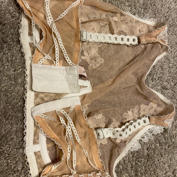 Victoria Secret Bralette - Picture 4 of 5